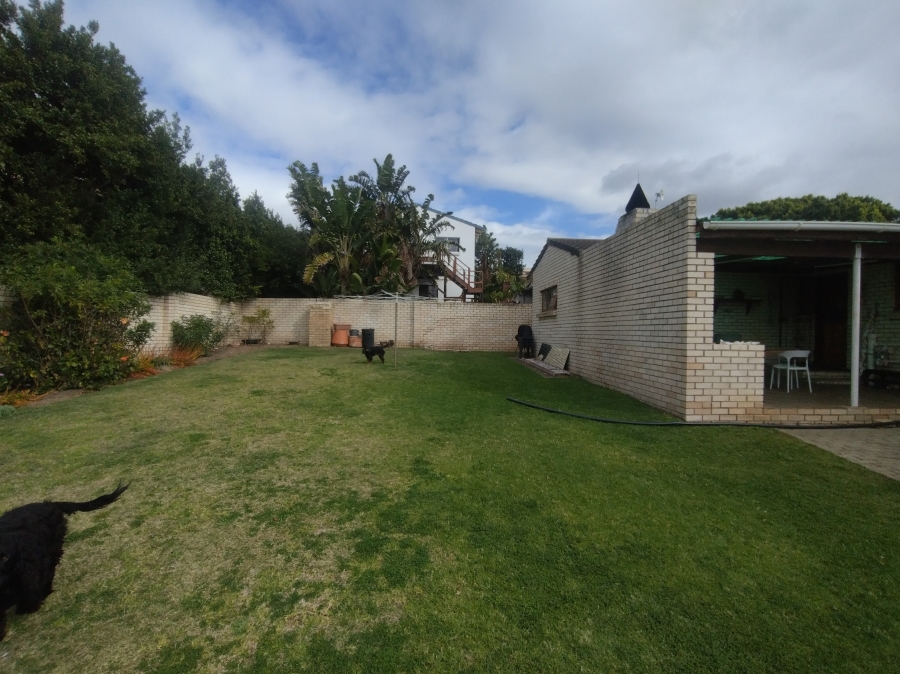 3 Bedroom Property for Sale in Wavecrest Eastern Cape